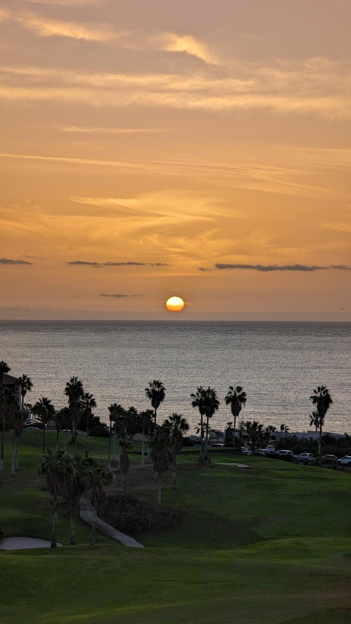 Golf View Apartment - Stunning Ocean View Golf Del Sur San Miguel de Abona Exteriör bild